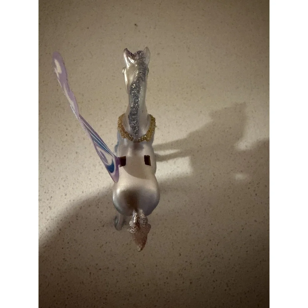 Breyer Retired 100121 Wind Dancer Glow In The Dark Silver With Purple Wings